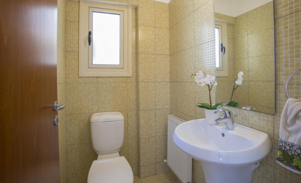 Soothing Sunset Villa With Private Pool, 200M From The Beach Perivolia Exterior foto